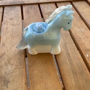 Fisher Price Little People Frozen Elsa’s Horse Nokk B16